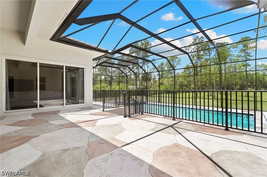 379 25th Street NW Naples FL 34120