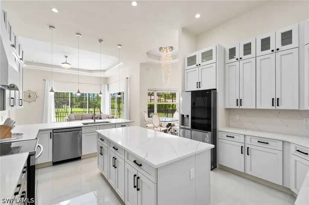 379 25th Street NW Naples FL 34120