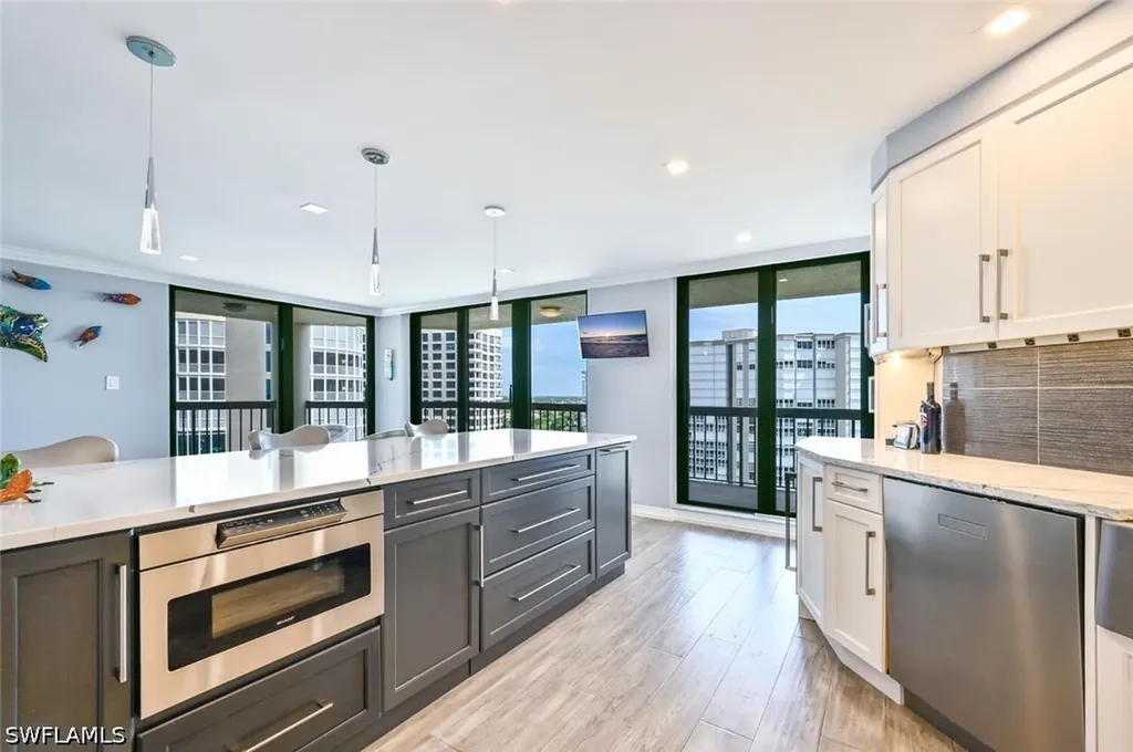 4551 Gulf Shore Boulevard N Naples FL 34103