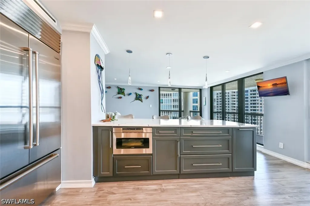 4551 Gulf Shore Boulevard N Naples FL 34103