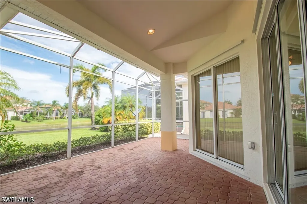 3327 Sandpiper Way Naples FL 34109