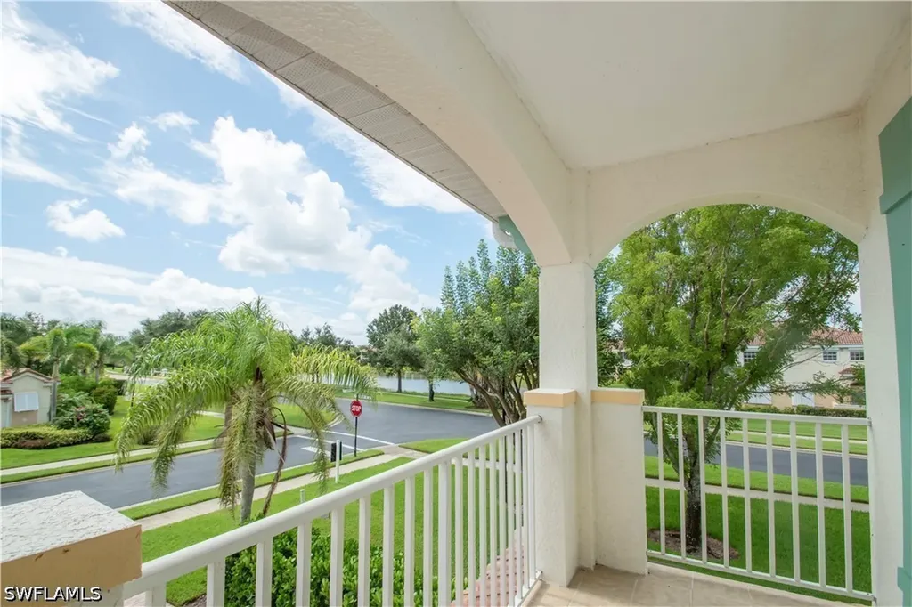 3327 Sandpiper Way Naples FL 34109
