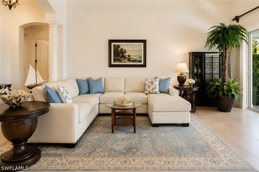 8263 Potomac Lane Naples FL 34104