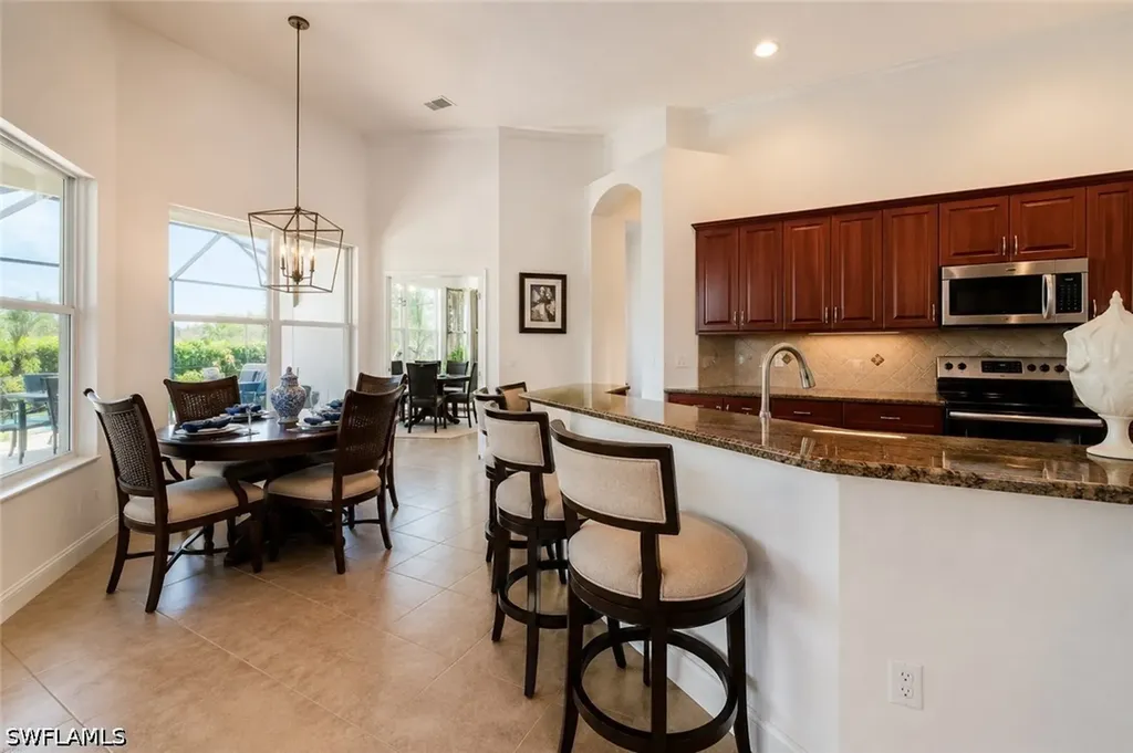 8263 Potomac Lane Naples FL 34104