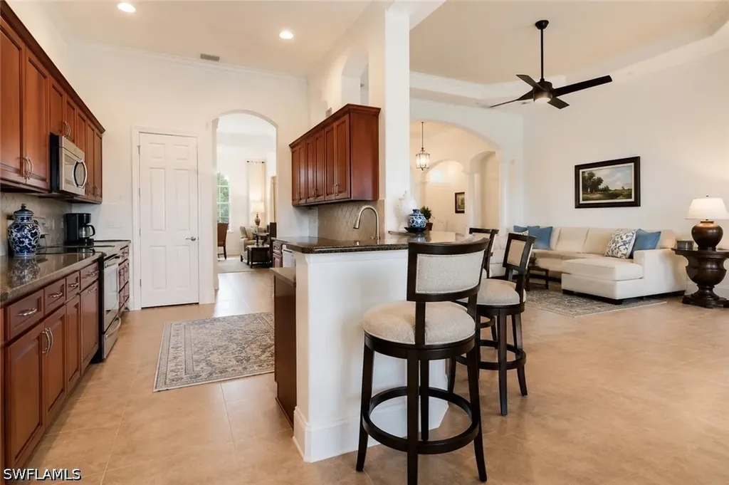 8263 Potomac Lane Naples FL 34104