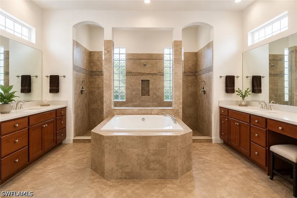 8263 Potomac Lane Naples FL 34104
