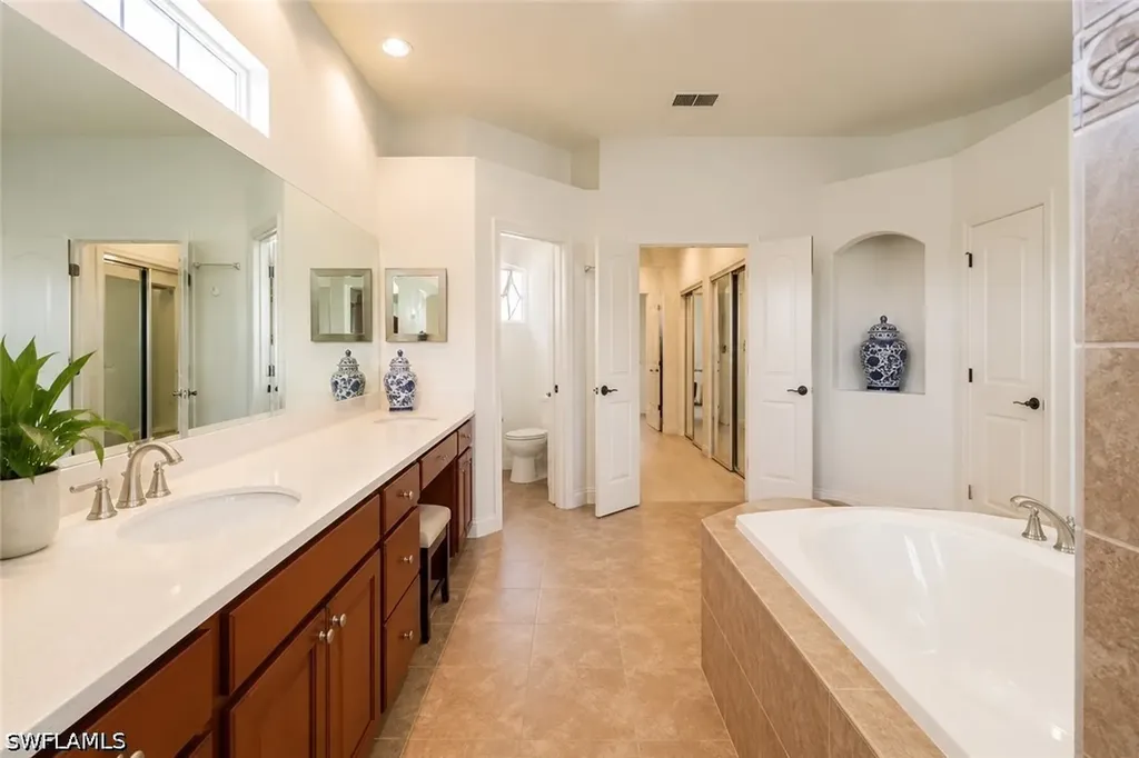 8263 Potomac Lane Naples FL 34104
