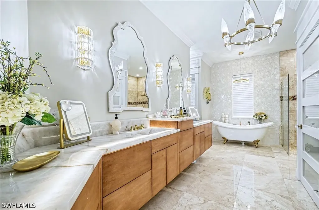 9250 The Lane Naples FL 34109