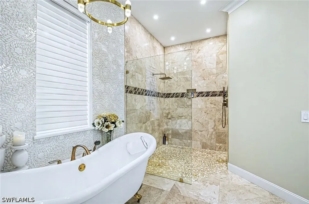 9250 The Lane Naples FL 34109