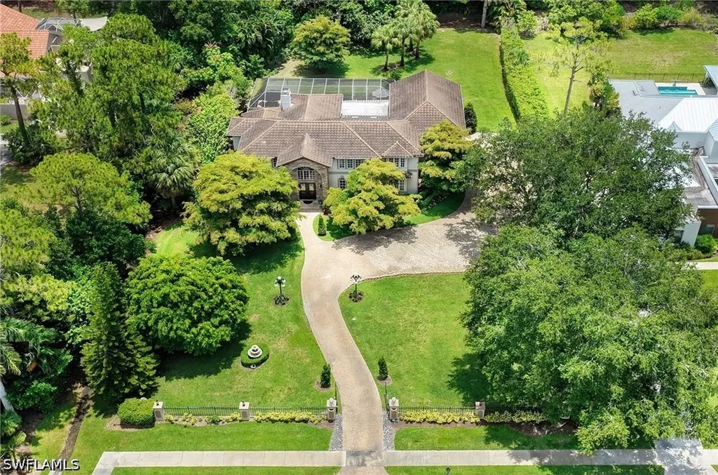 9250 The Lane Naples FL 34109