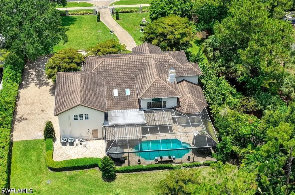 9250 The Lane Naples FL 34109
