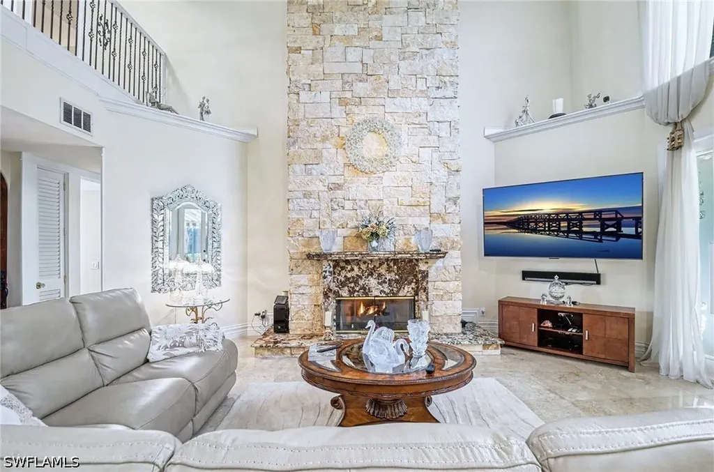 9250 The Lane Naples FL 34109