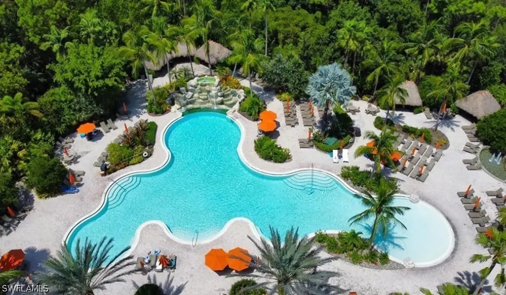 9050 Capistrano Street N Naples FL 34113