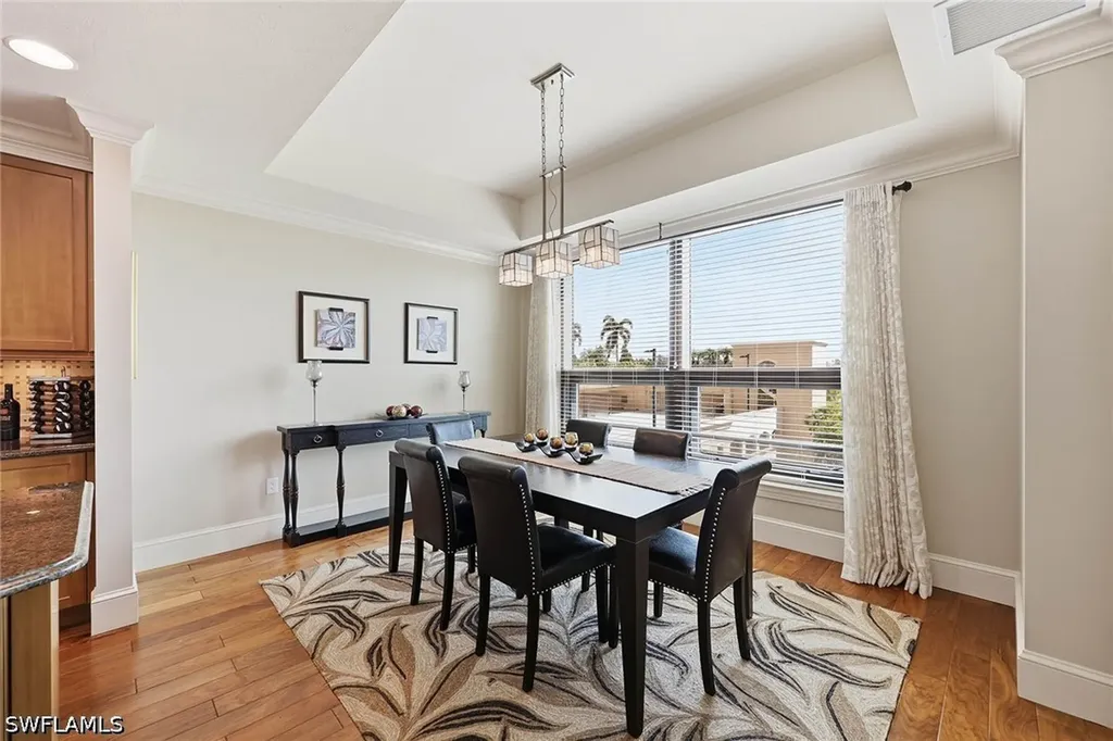 9123 Strada Place Naples FL 34108