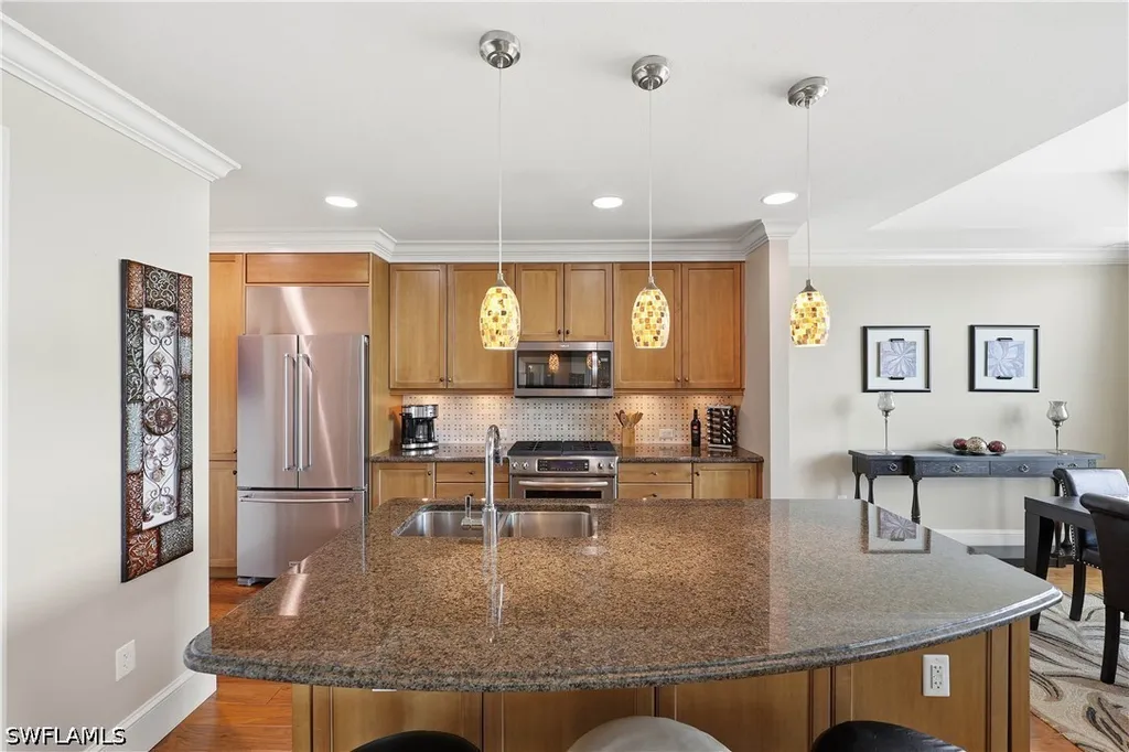 9123 Strada Place Naples FL 34108