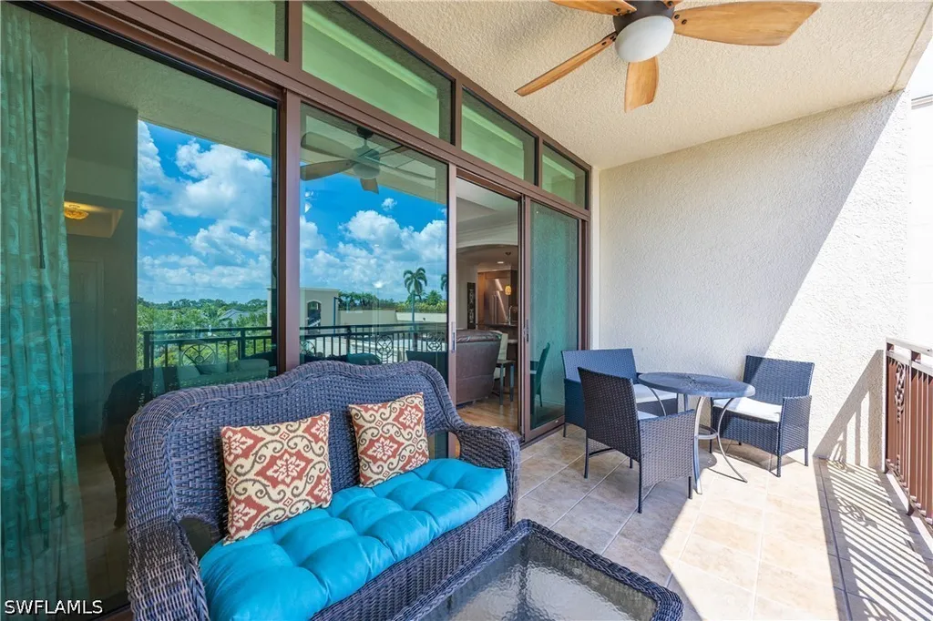 9123 Strada Place Naples FL 34108