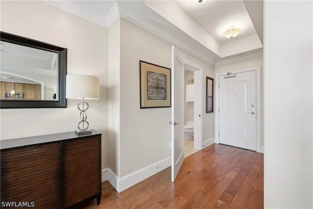 9123 Strada Place Naples FL 34108