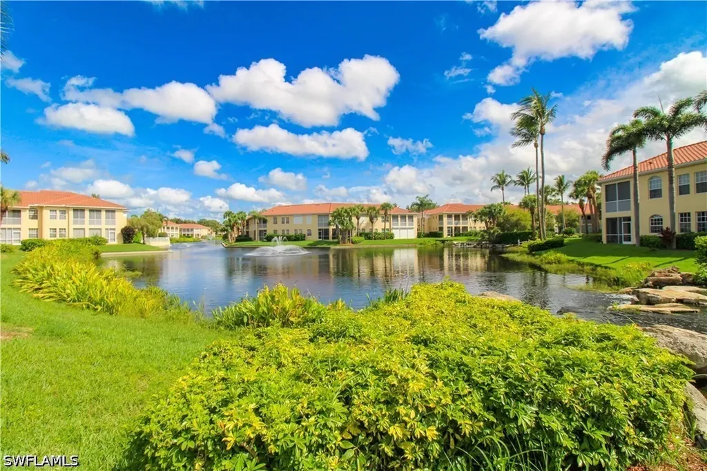 200 L'ambiance Circle Naples FL 34108
