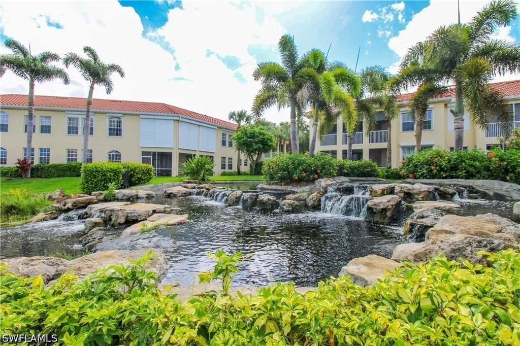 200 L'ambiance Circle Naples FL 34108
