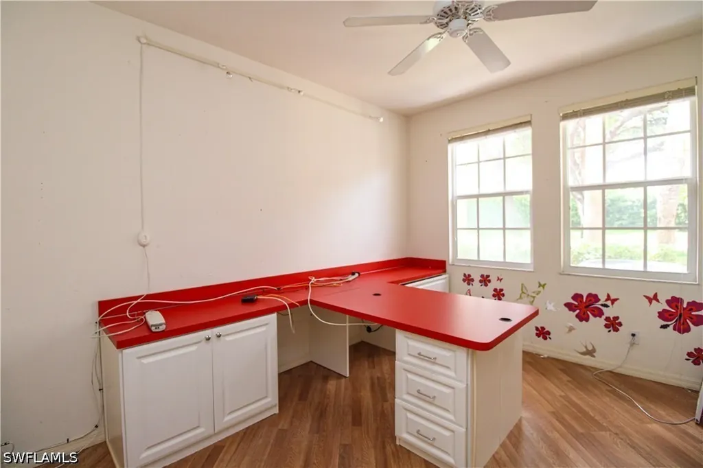 200 L'ambiance Circle Naples FL 34108