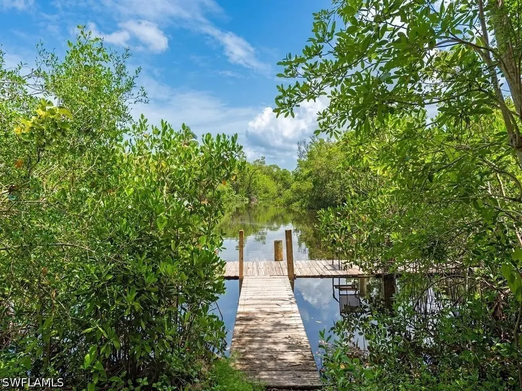 1551 Bembury Drive Naples FL 34102