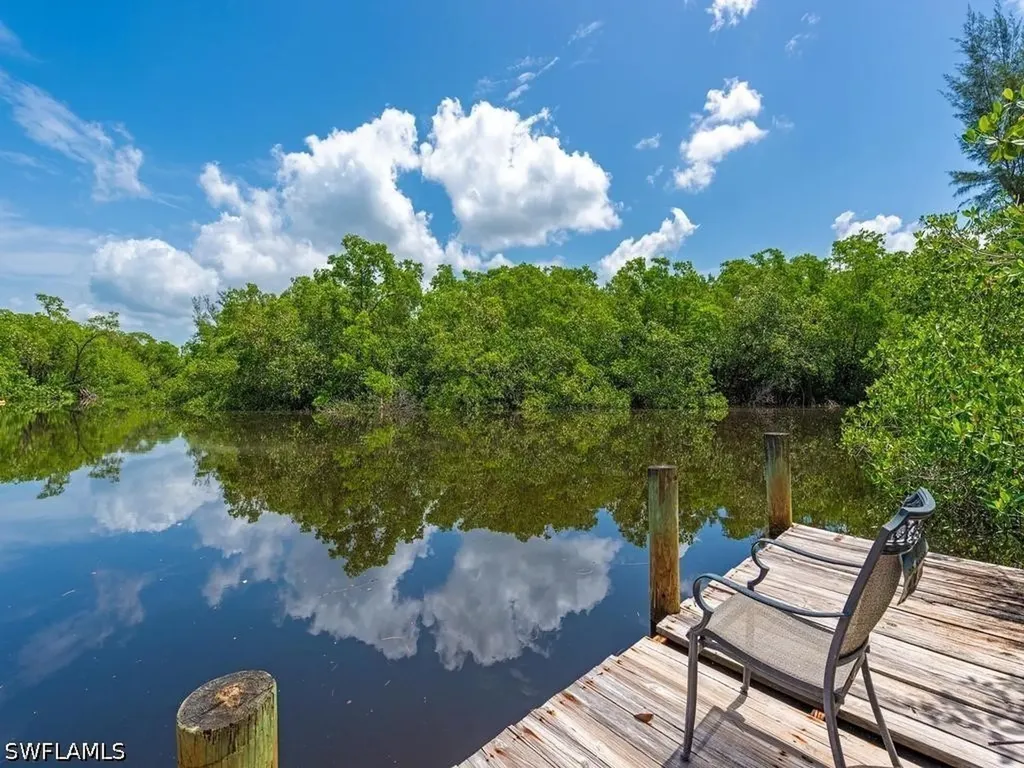 1551 Bembury Drive Naples FL 34102