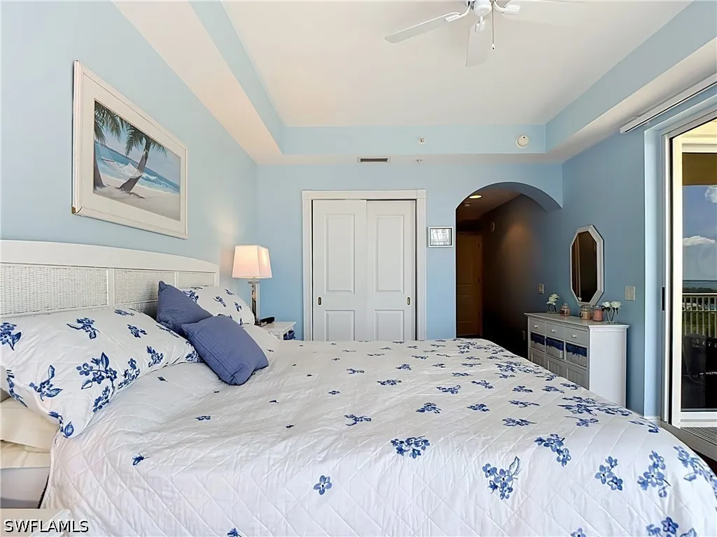 6081 Silver King Boulevard Cape Coral FL 33914