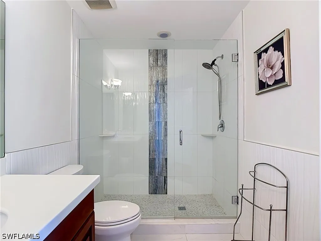 6081 Silver King Boulevard Cape Coral FL 33914