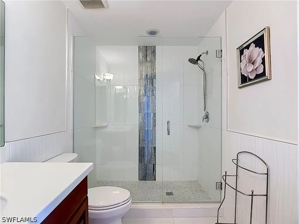 6081 Silver King Boulevard Cape Coral FL 33914