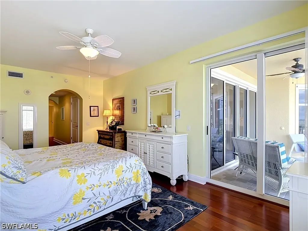 6081 Silver King Boulevard Cape Coral FL 33914