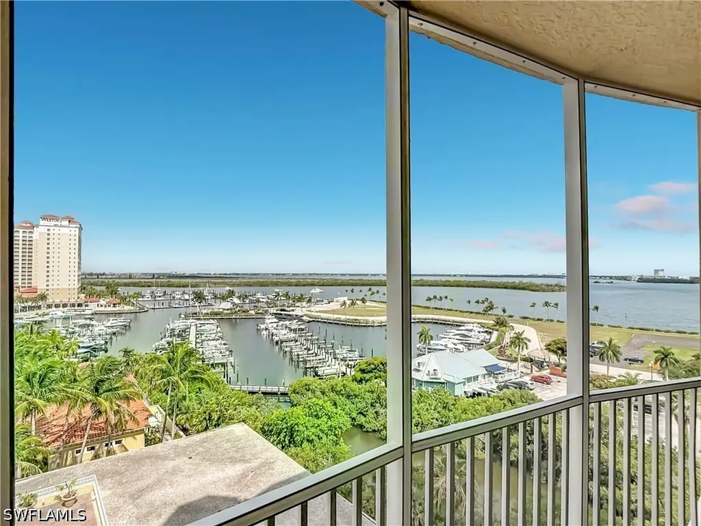 6081 Silver King Boulevard Cape Coral FL 33914