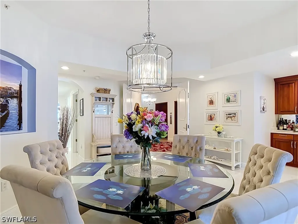 6081 Silver King Boulevard Cape Coral FL 33914