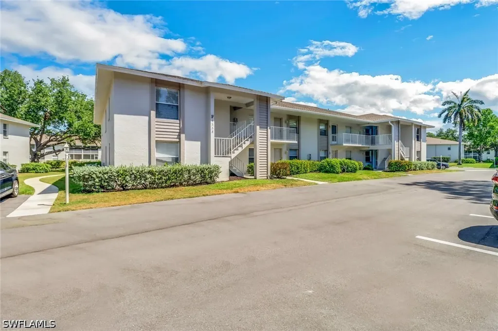 1358 Derbyshire Court Naples FL 34116