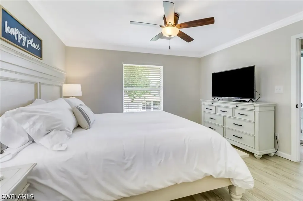 1358 Derbyshire Court Naples FL 34116