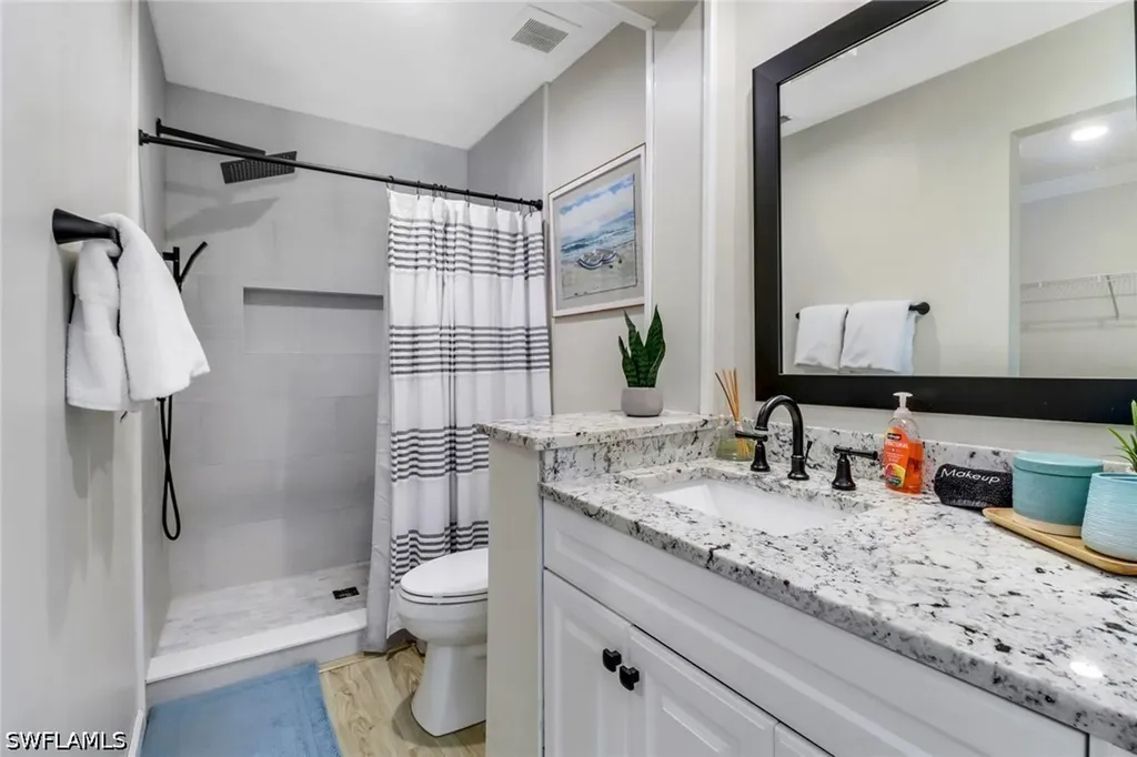 1358 Derbyshire Court Naples FL 34116