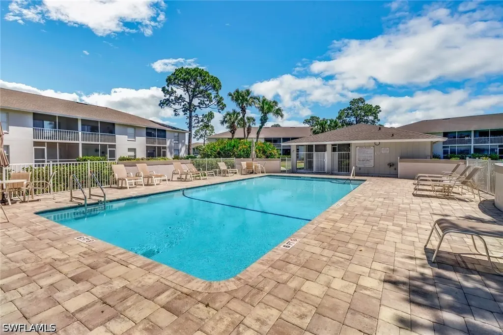 1358 Derbyshire Court Naples FL 34116