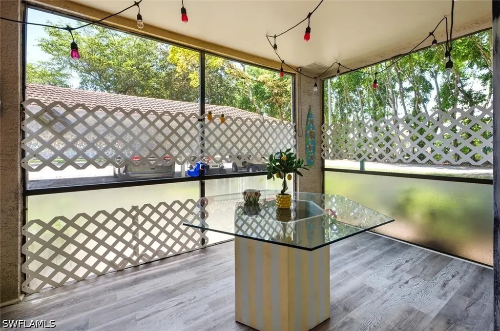2106 Arbour Walk Circle Naples FL 34109
