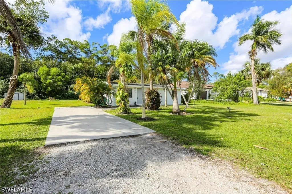 159 5th Street Naples FL 34113