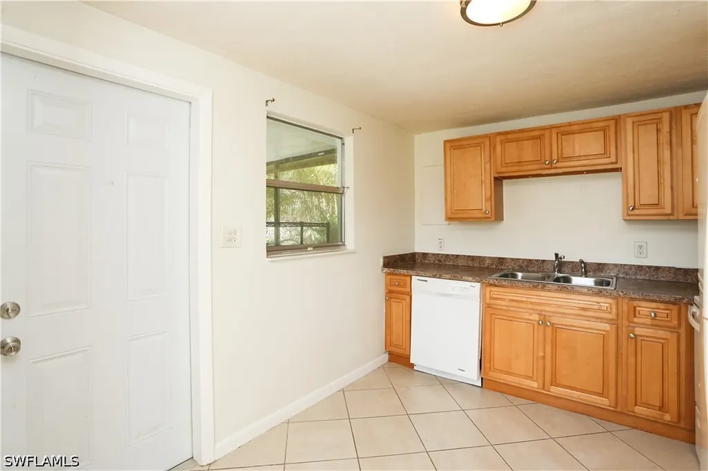 159 5th Street Naples FL 34113
