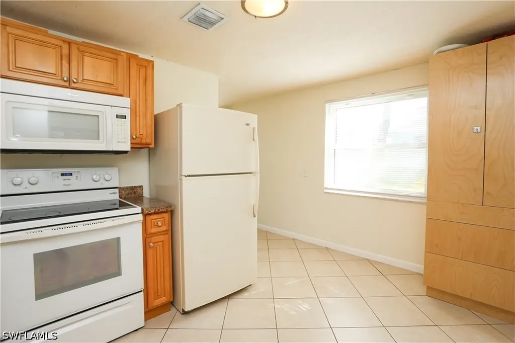 159 5th Street Naples FL 34113