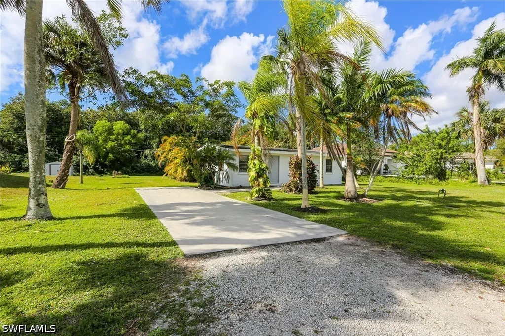 159 5th Street Naples FL 34113