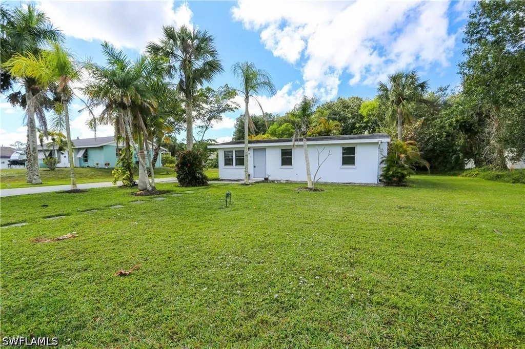 159 5th Street Naples FL 34113