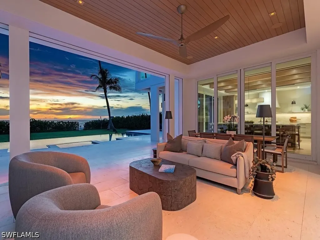 Naples FL, 55 13TH Avenue S
