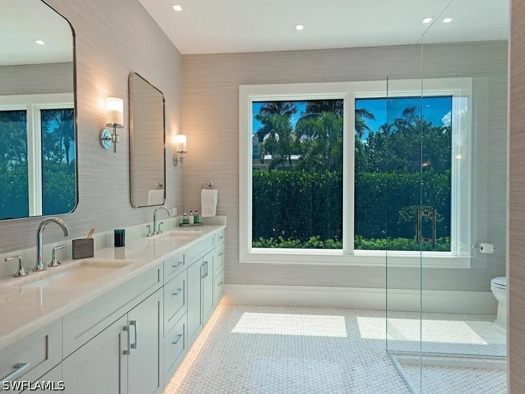 55 13th Avenue S Naples FL 34102