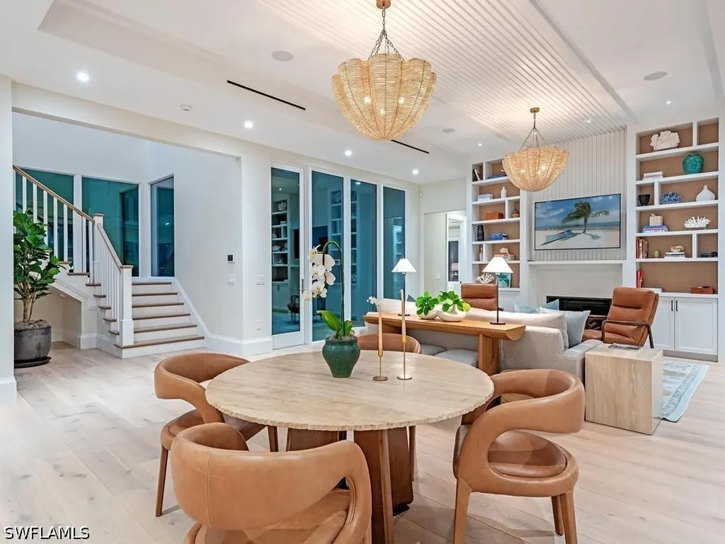 55 13th Avenue S Naples FL 34102