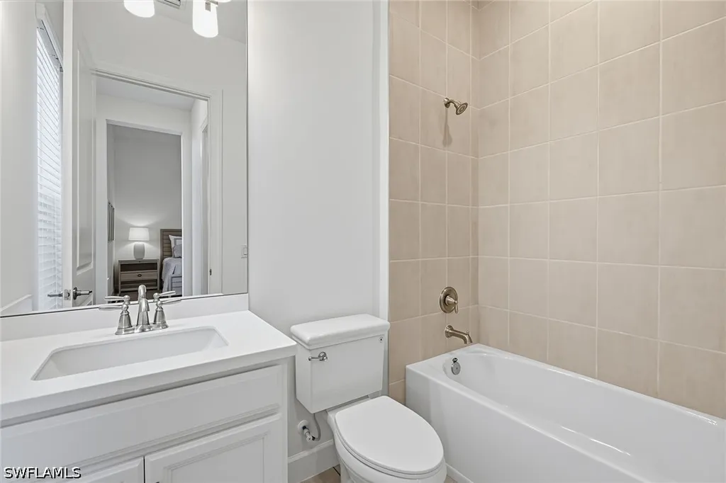 15372 Turin Drive Naples FL 34114