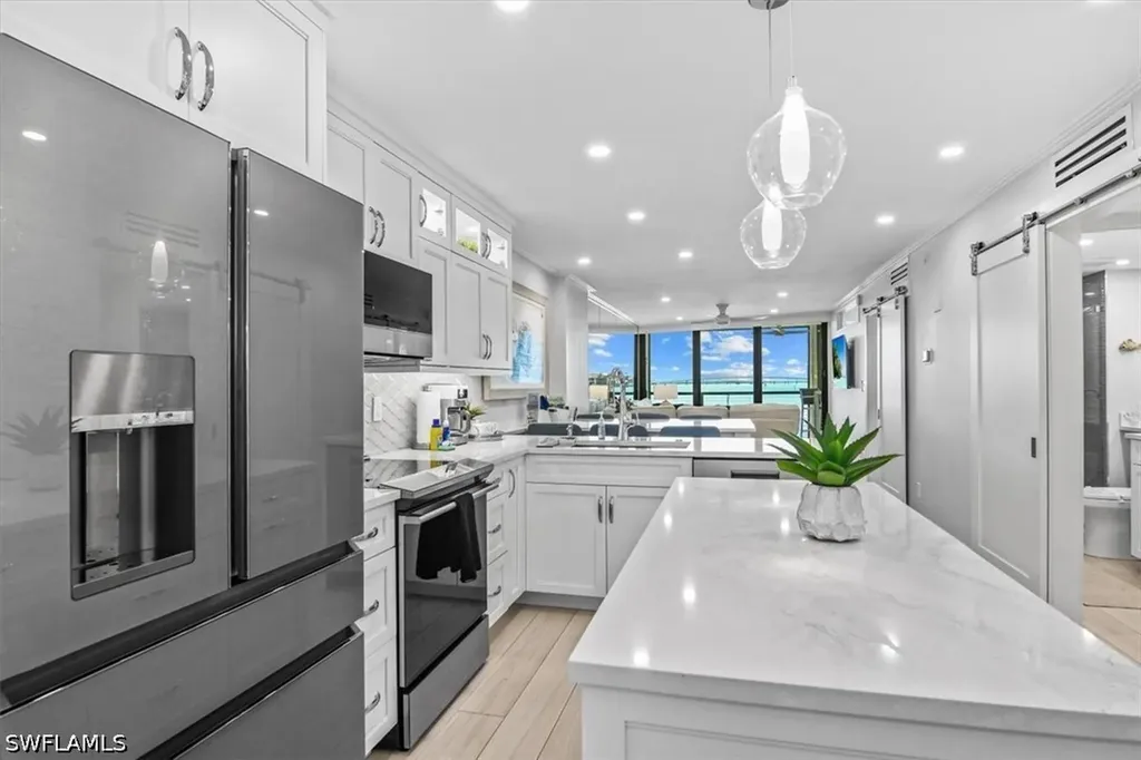 1085 Bald Eagle Drive Marco Island FL 34145