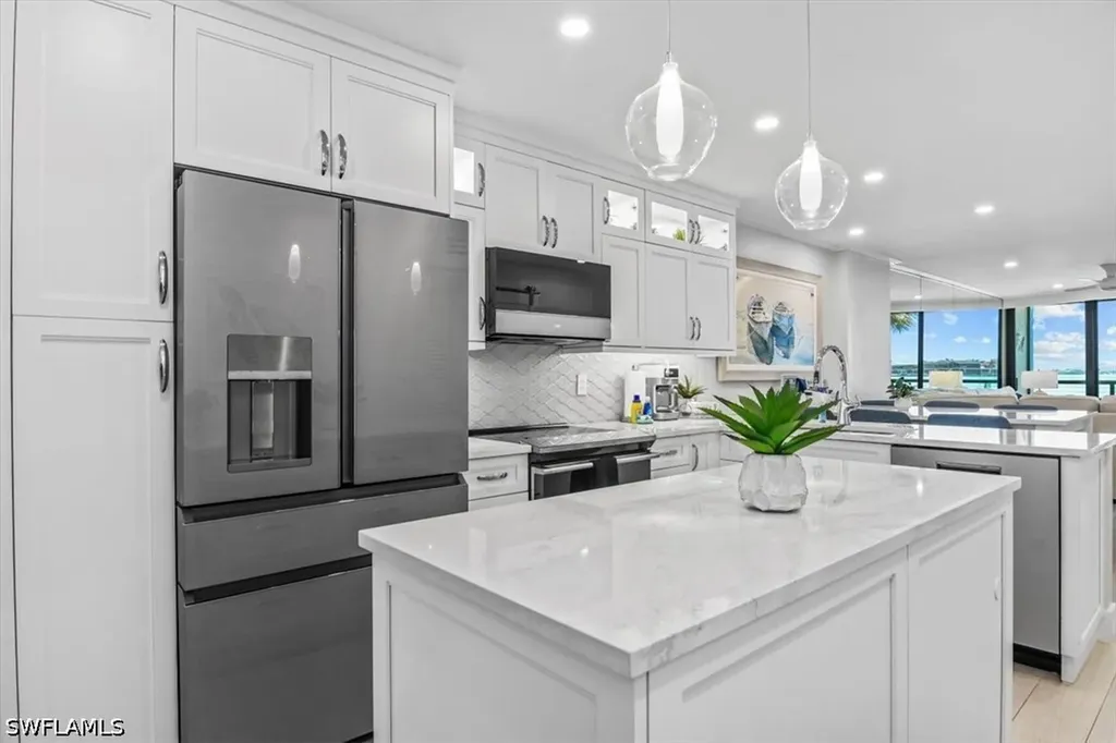 1085 Bald Eagle Drive Marco Island FL 34145