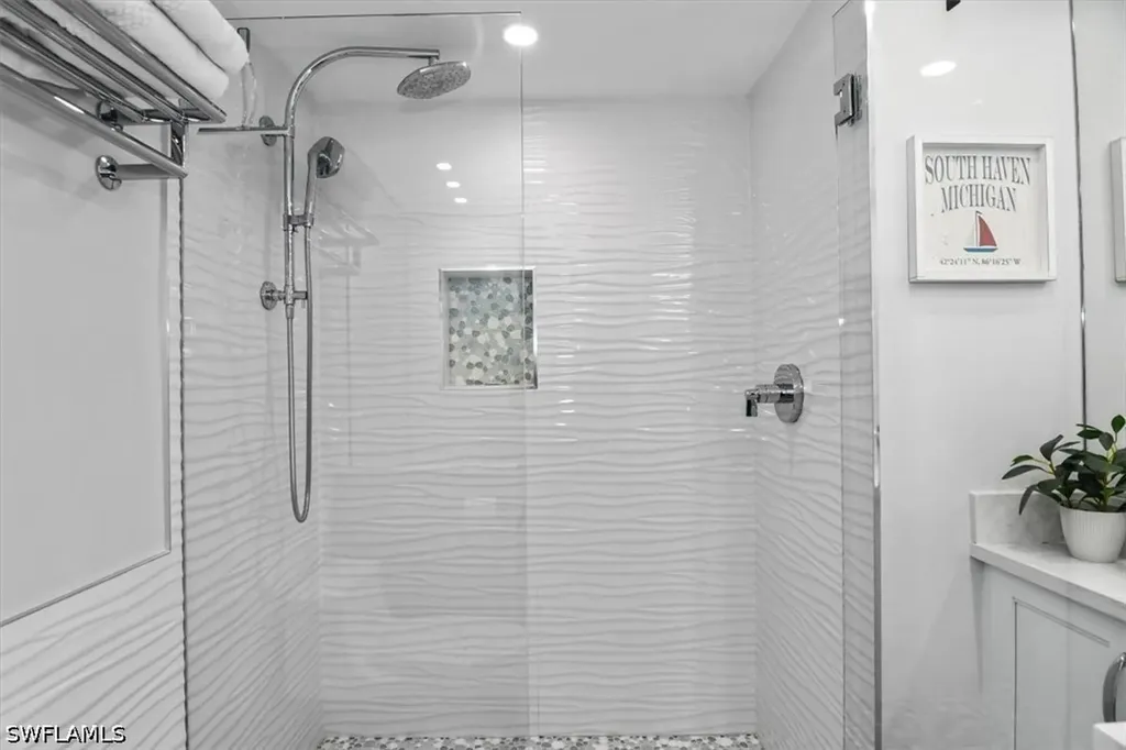 1085 Bald Eagle Drive Marco Island FL 34145