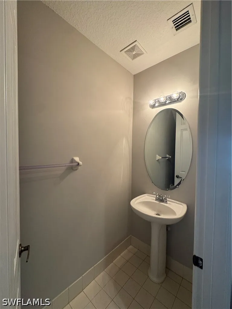 1410 Mariposa Circle Naples FL 34105